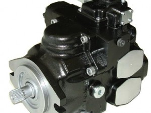 C3系列變量柱塞泵適用于閉式液壓系統(tǒng)，通過調(diào)節(jié)斜盤的角度，排量連續(xù)可變，流體方向可逆。
控制方式有：
自動控制
手動控制帶反饋
液壓比例無反饋
液壓比例帶反饋
電動開關(guān)（ON-OFF）
電脈沖
電比例帶反饋
無反饋電比例
可提供貫穿軸后串接輔助泵或串接柱塞泵，不推薦同時在最高壓力和最高速度的工況下使用。

貫穿軸及可選項：
壓力過濾器
壓力過濾器帶電堵塞傳感器
功率限制器
交換閥
電磁球閥
液壓點動
機械微動
貫穿驅(qū)動-SAE“A”9T-16/32-DP
貫穿驅(qū)動